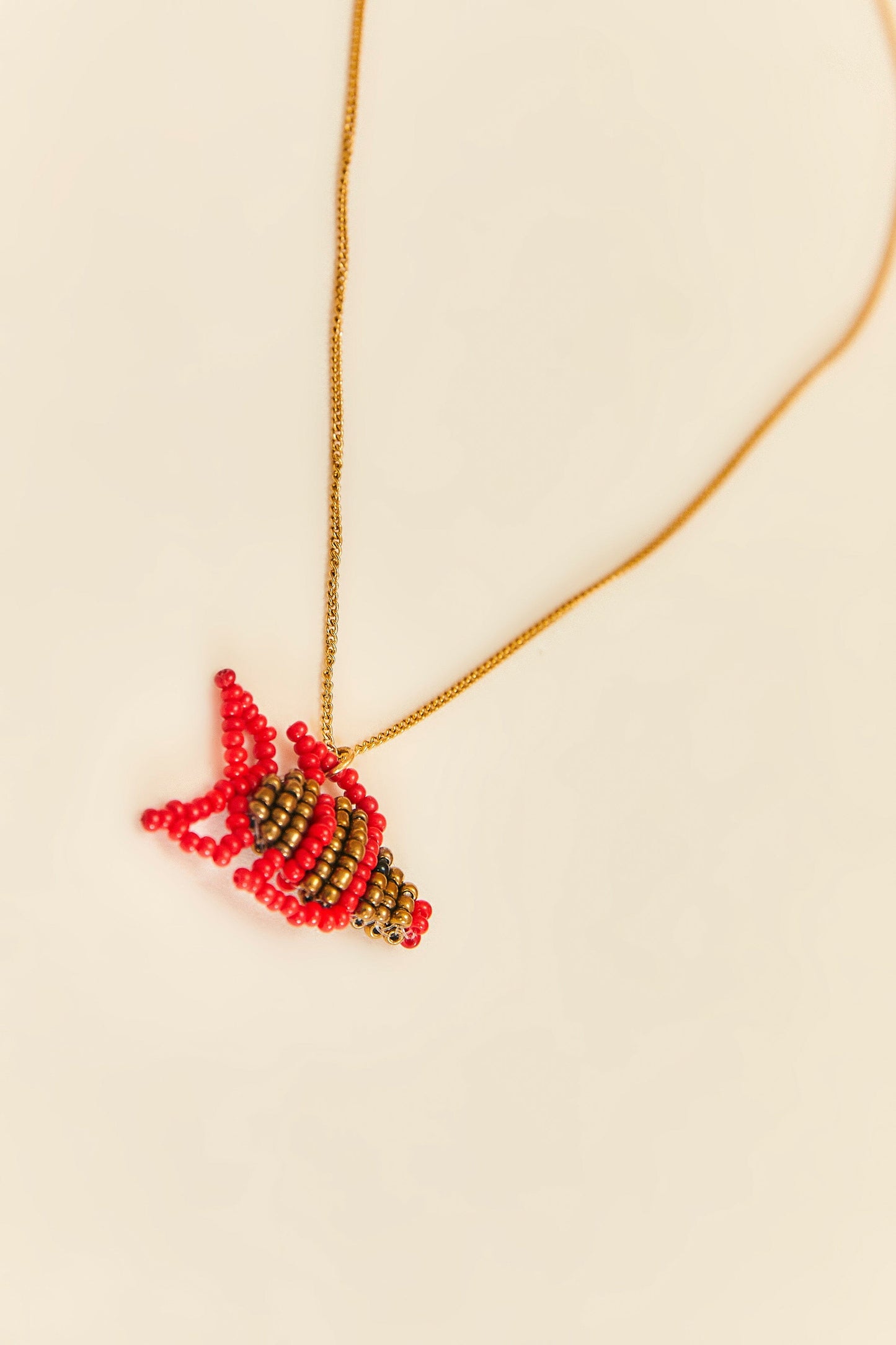 FISH BEADS NECKLACE