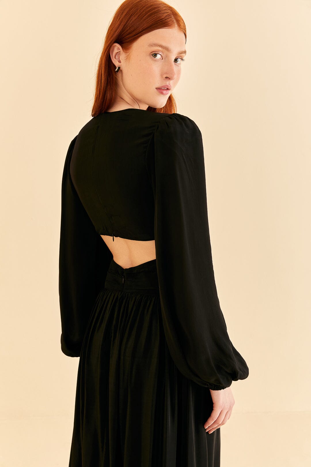 Black Cut Out Long Sleeve Maxi Dress