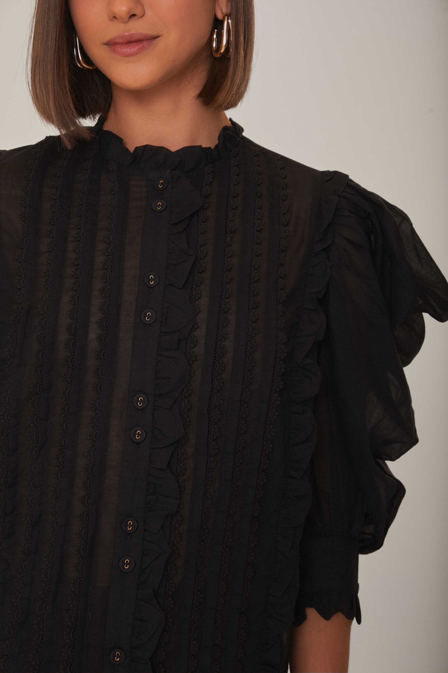 Black Short Sleeve Pleated Blouse