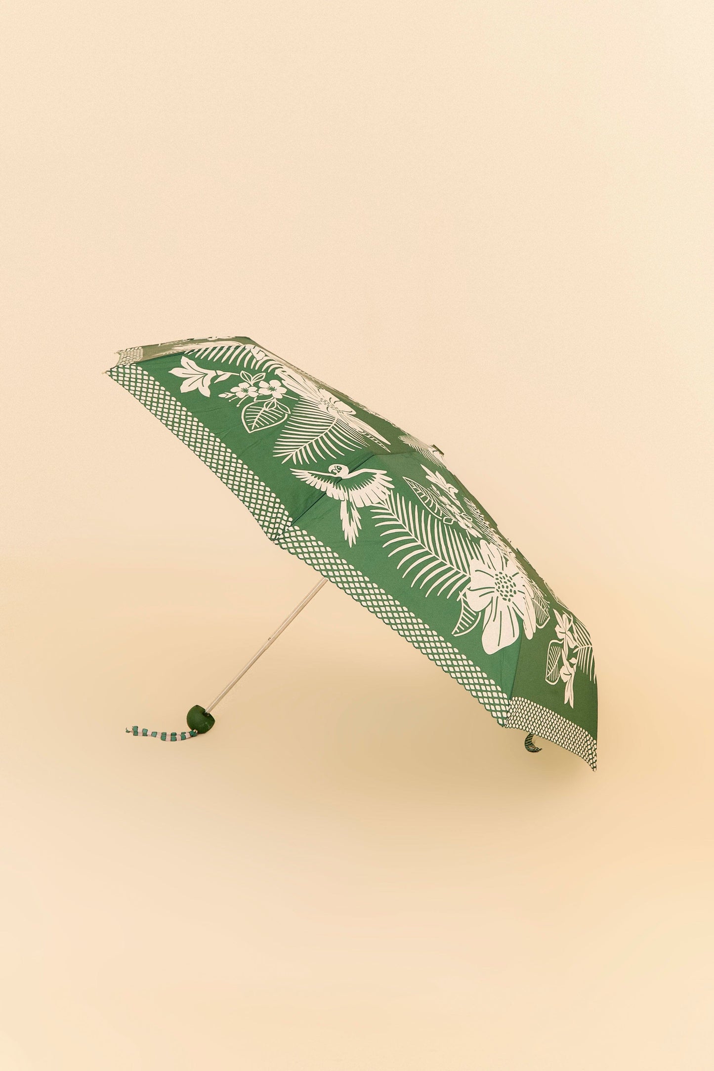 Green Macaw Elegance Umbrella