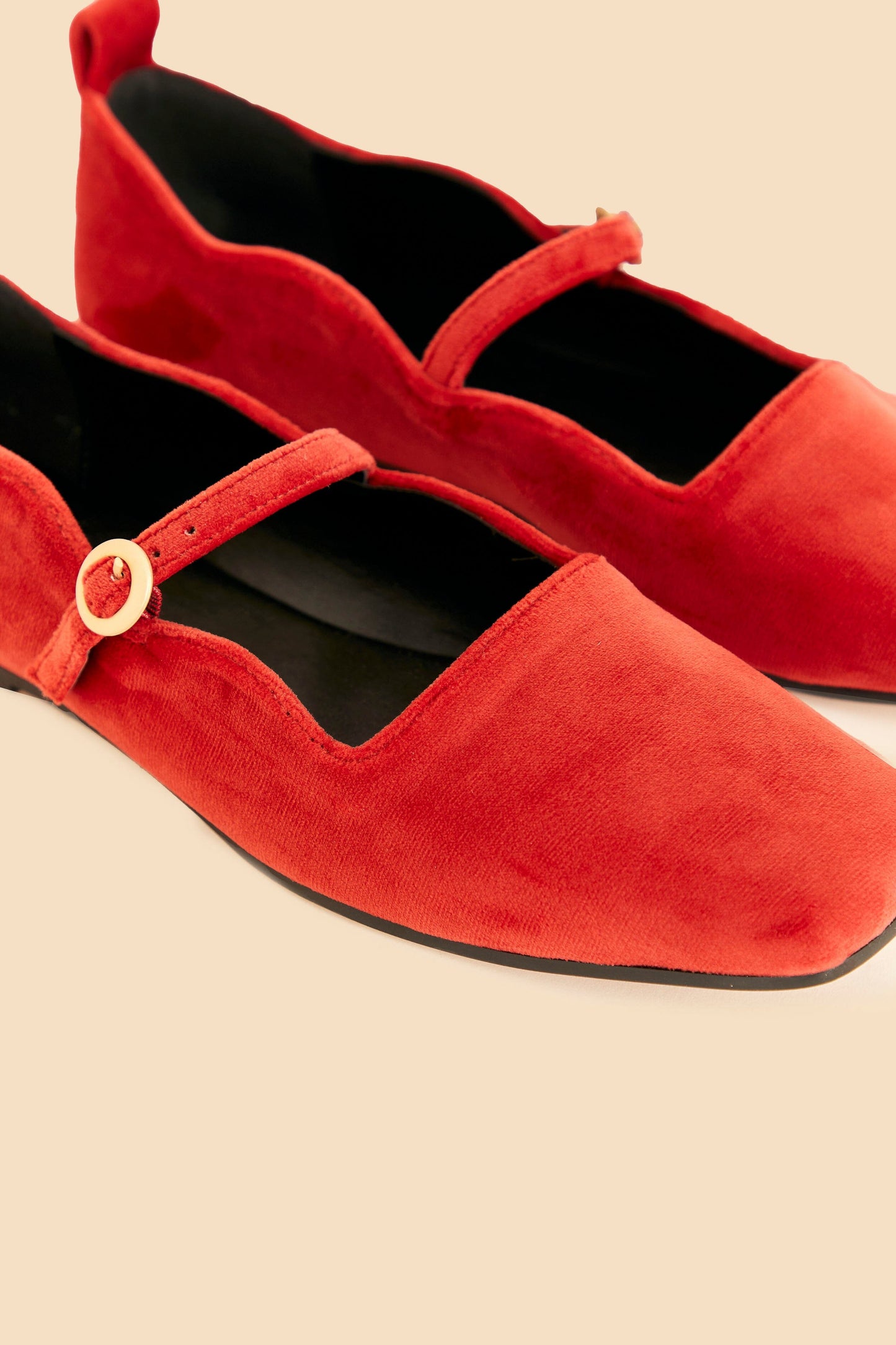 Red Pointed Toe Pump